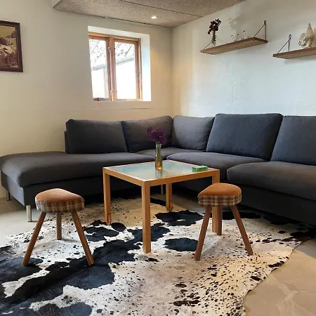 Feriehus Dejligt Hus På Landet Give
