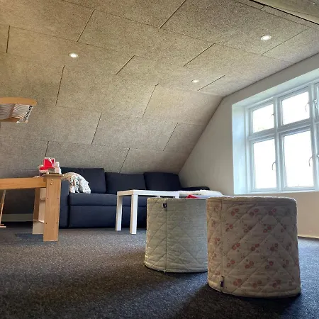 Feriehus Dejligt Hus På Landet Give